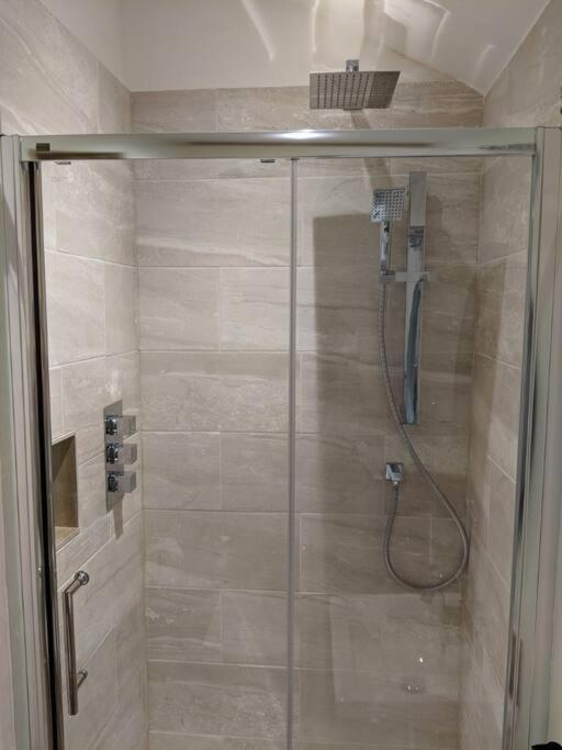 Barley - Cosy Stylish Apartment - Easy Access To Bath And Many Nearby Attractions Бокс Экстерьер фото